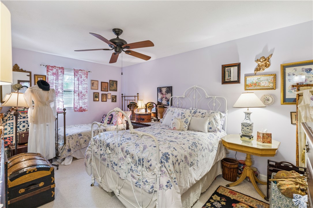 219 Five Pounds Road St. Simons Island, GA 31522 - Photo 19 of 27 Large 2nd Guest Bedroom