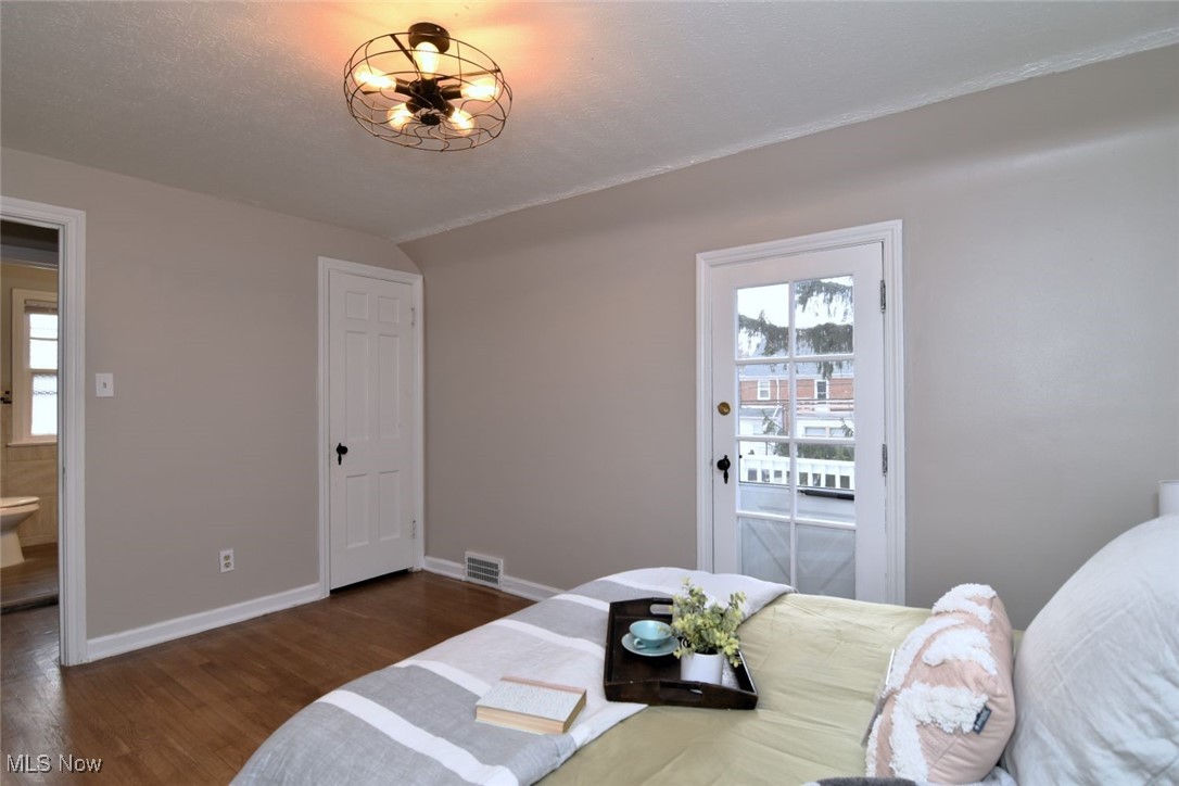 3886 Grosvenor Road Cleveland, OH 44118 - Photo 24 of 42 Gallery Image 24