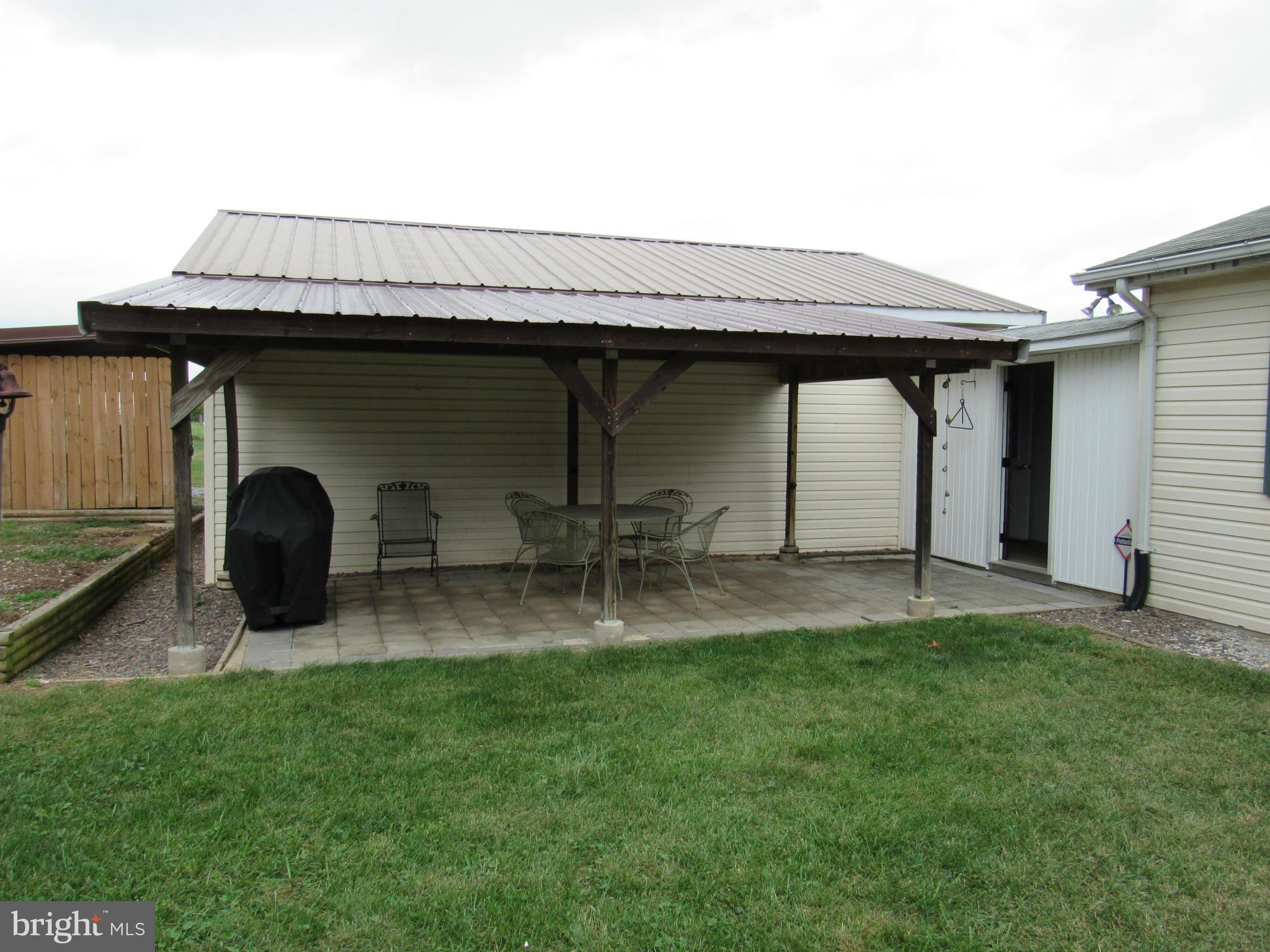 13050 Scott Road Waynesboro, PA 17268 - Photo 26 of 30 Covered patio