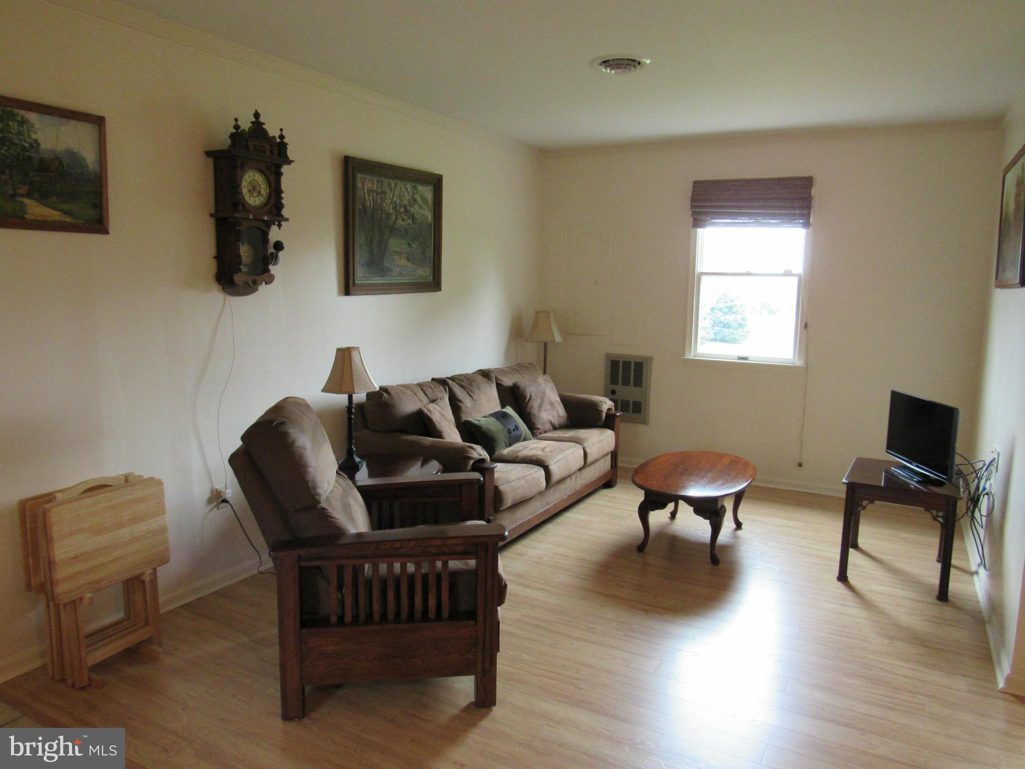 13050 Scott Road Waynesboro, PA 17268 - Photo 8 of 30 Living Room