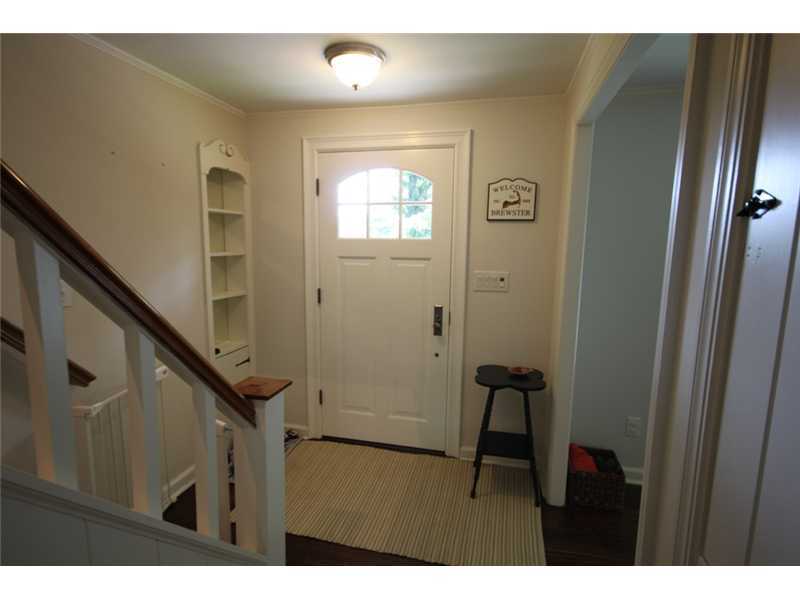 6 Little Brook Road Rowayton, CT 06853 - Photo 2 of 23 a view of an entryway