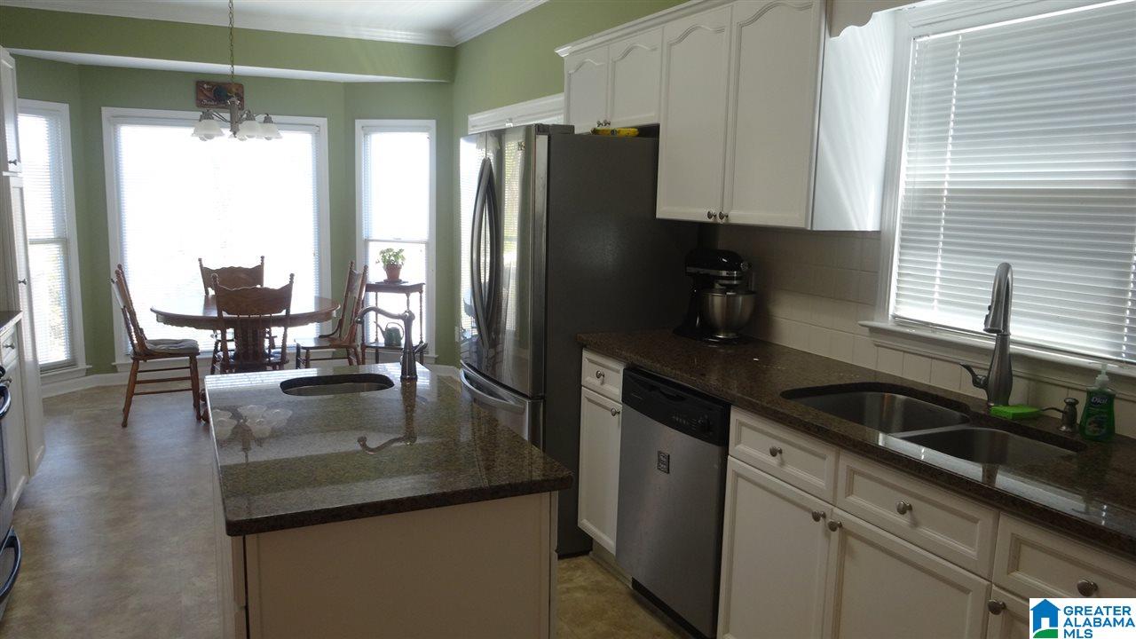509 Meadow Ridge Circle Birmingham, AL 35242 - Photo 10 of 25