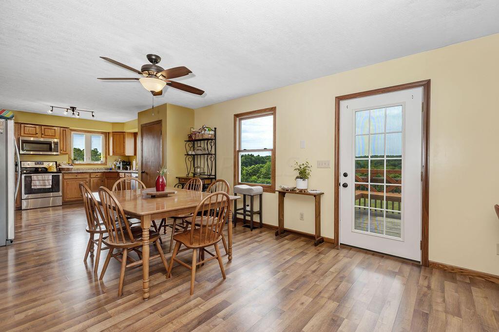 10661 Fairview Road Southeast Heath, OH 43056 - Photo 23 of 53 19-Dining_