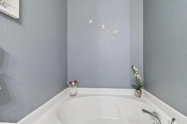 $425,000 | 13046 Linden Drive, Spring Hill, FL 34609