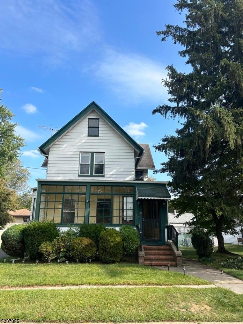 1089 Arlington Avenue Teaneck, NJ 07666 - Photo 1 of 5