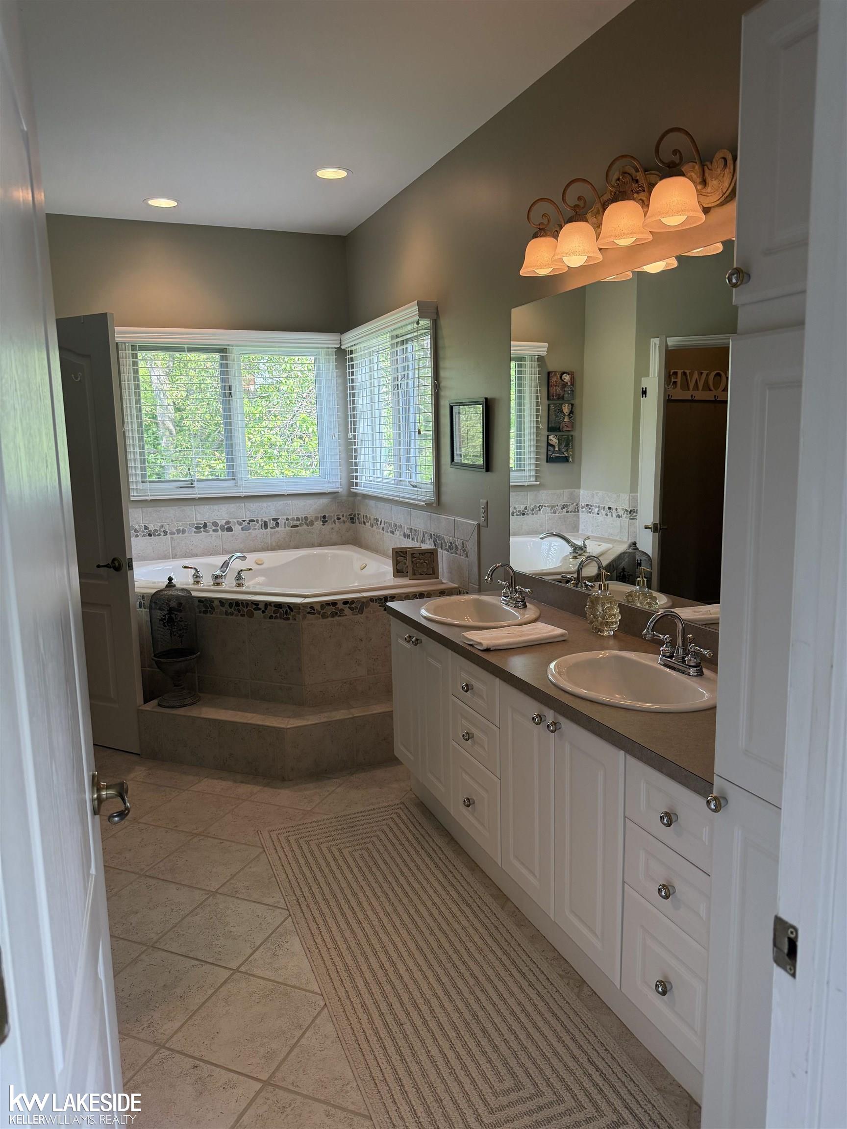 901 Jack Pine Drive Rochester, MI 48306 - Photo 48 of 92