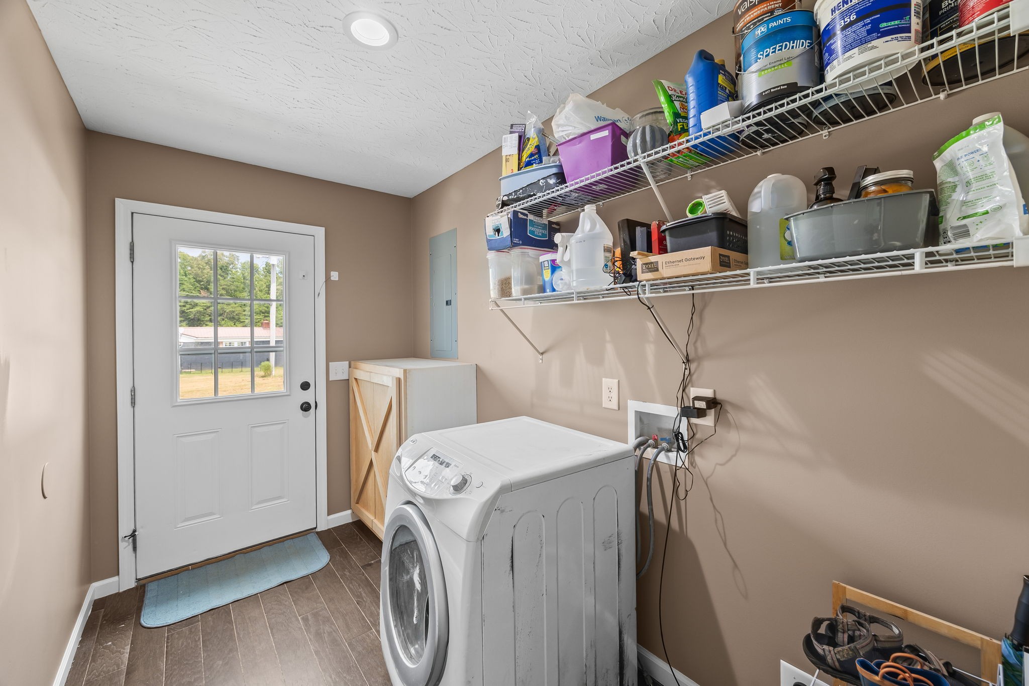 13723 Old Kentucky Road Walling, TN 38587 - Photo 19 of 34 a utility room with dryer and washer