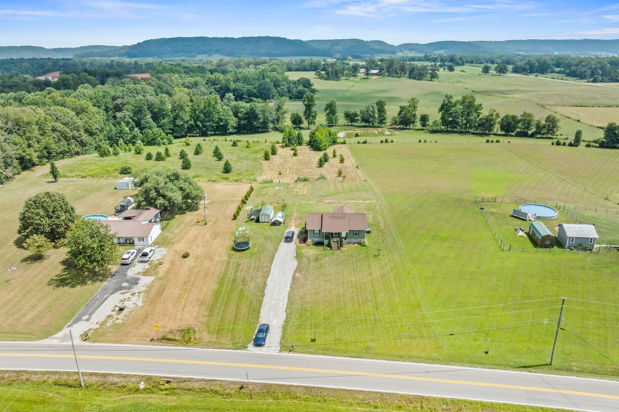 13723 Old Kentucky Road Walling, TN 38587 - Photo 28 of 34 a view of a lake with a mountain