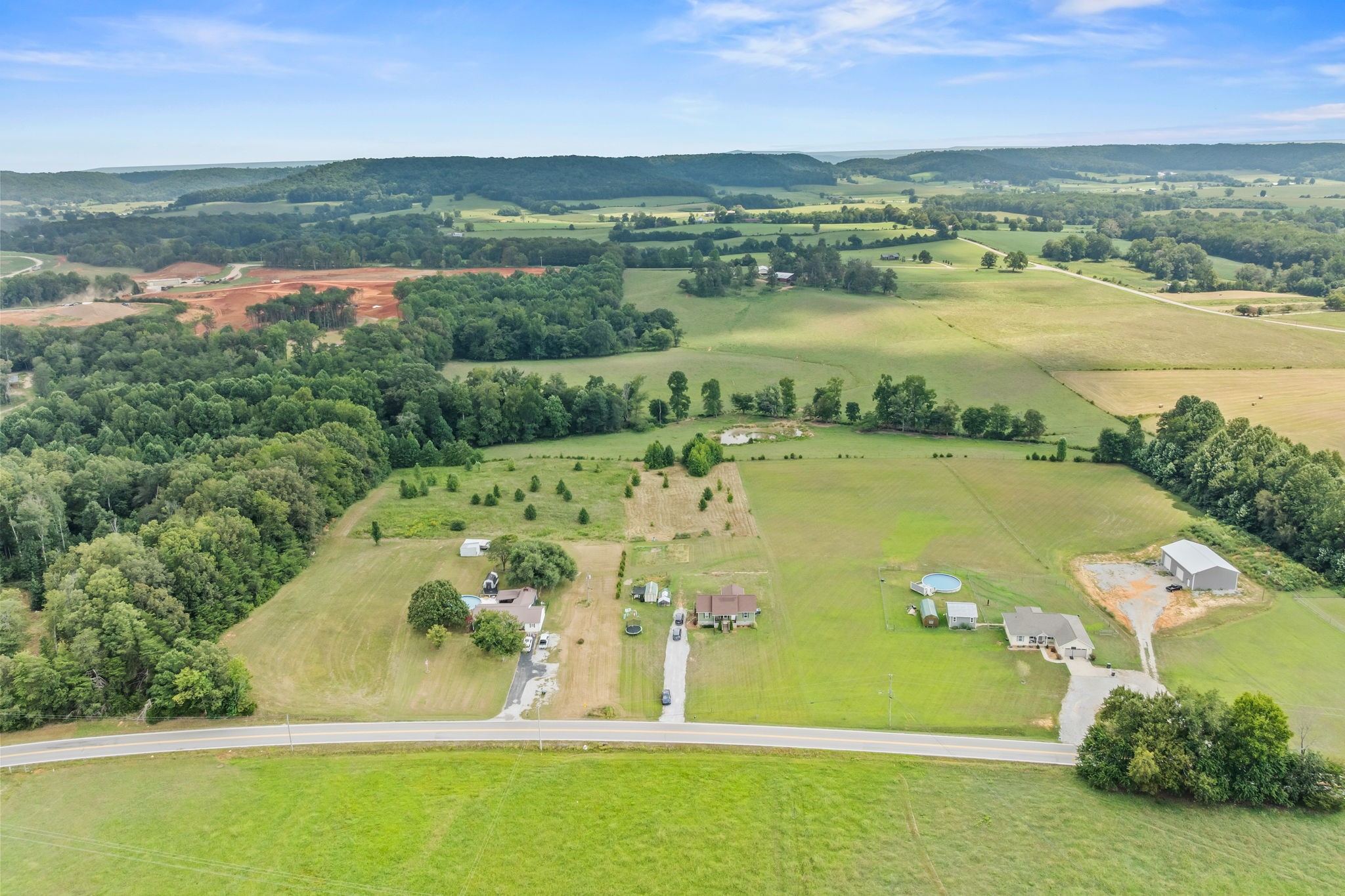 13723 Old Kentucky Road Walling, TN 38587 - Photo 29 of 34 a view of a city with an ocean view