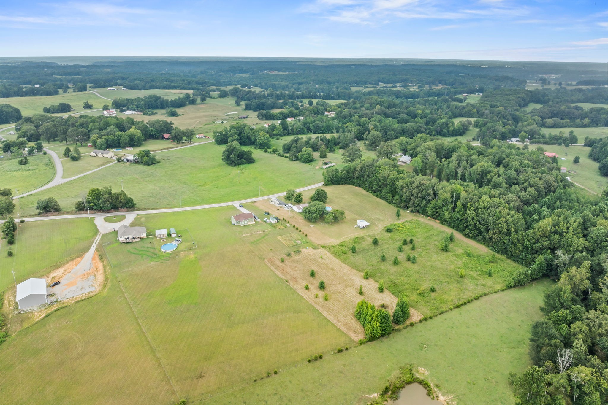13723 Old Kentucky Road Walling, TN 38587 - Photo 32 of 34