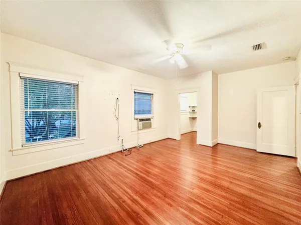 $3,250 | 1016 West Alabama Street, Houston, TX 77006