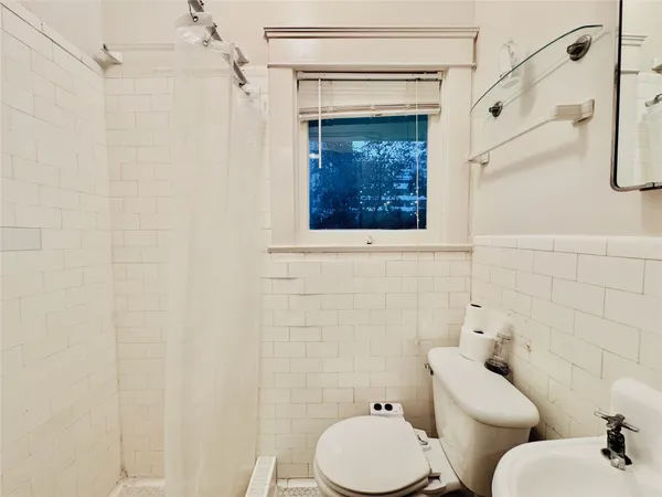 $3,250 | 1016 West Alabama Street, Houston, TX 77006