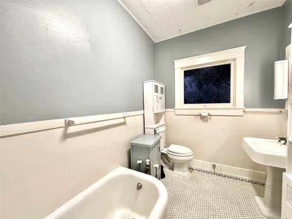 $3,250 | 1016 West Alabama Street, Houston, TX 77006