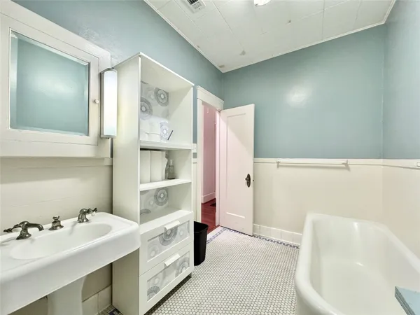 $3,250 | 1016 West Alabama Street, Houston, TX 77006