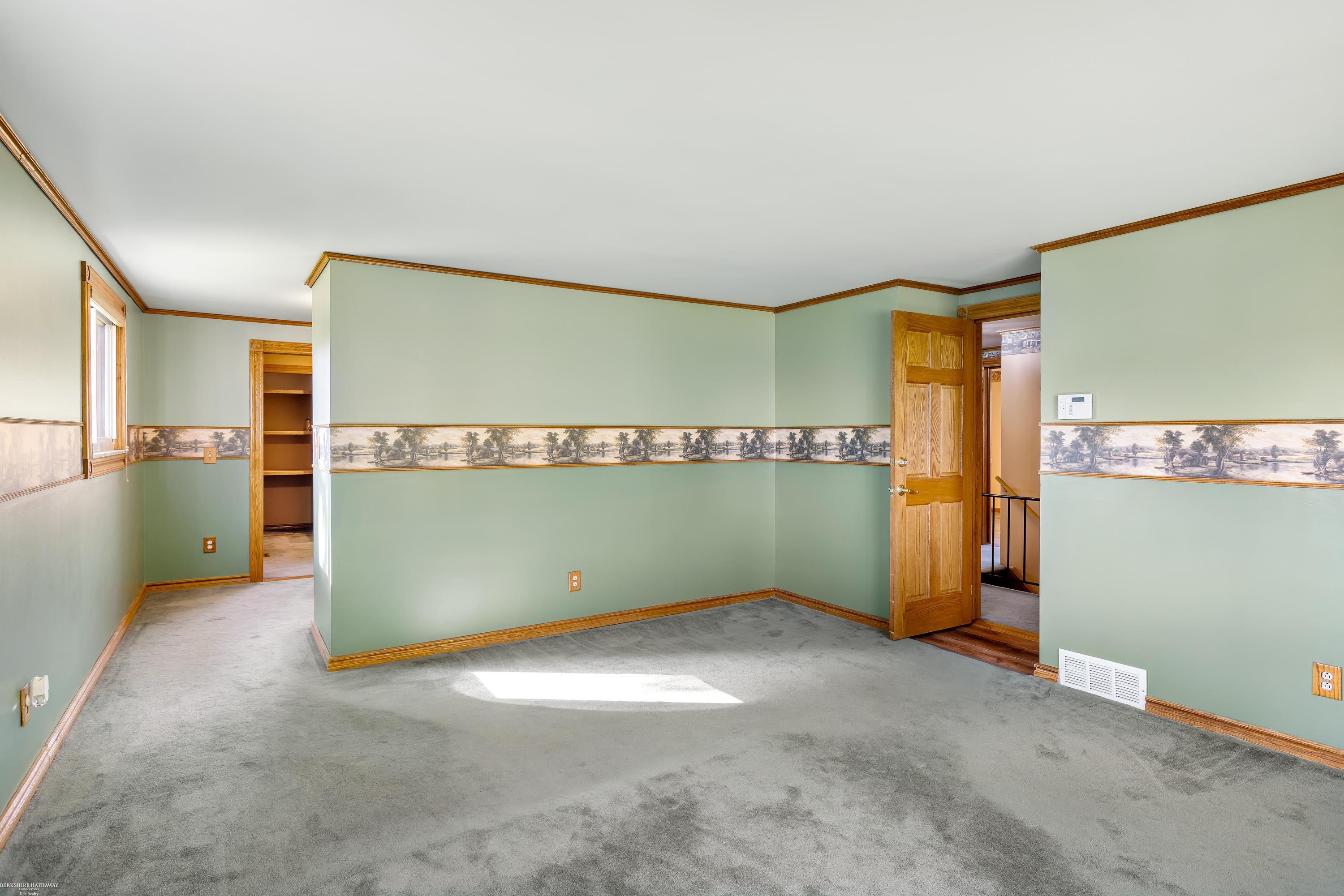 60313 Schoenherr Road Washington, MI 48094 - Photo 29 of 63 50159186-ebc46cb6-8a6f-4b33-8362-7361e778928c.JPG