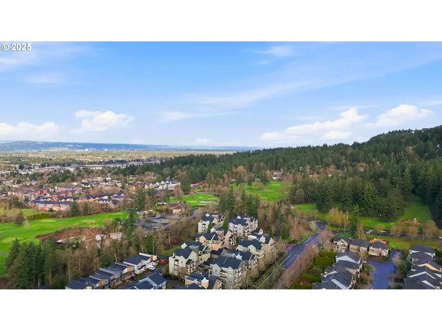 $369,000 | 11703 Southeast Crested Eagle Lane, Happy Valley, OR 97086