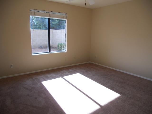 549 West Silver Creek Road Gilbert, AZ 85233 - Photo 13 of 19 Bed 2
