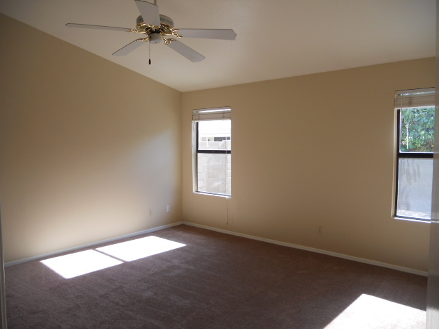 549 West Silver Creek Road Gilbert, AZ 85233 - Photo 10 of 19 Master