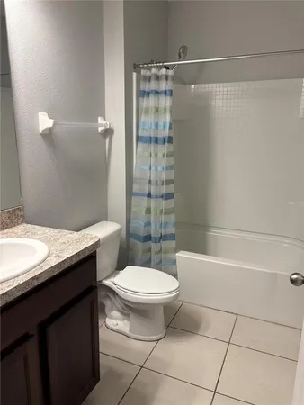 $2,195 | 8216 Bilston Village Lane, Gibsonton, FL 33534