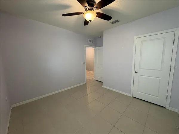 $2,195 | 8216 Bilston Village Lane, Gibsonton, FL 33534