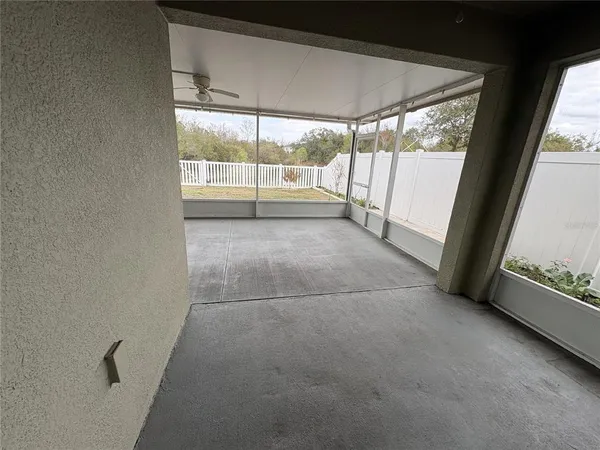 $2,195 | 8216 Bilston Village Lane, Gibsonton, FL 33534