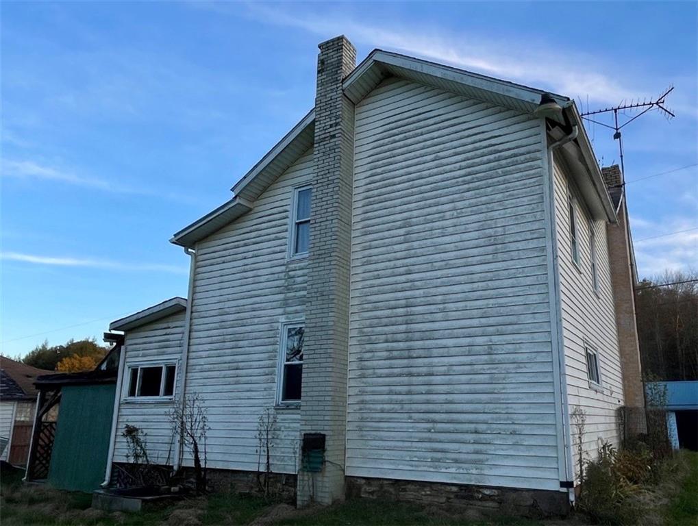 583 Reesedale Road Adrian, PA 16210 - Photo 3 of 11