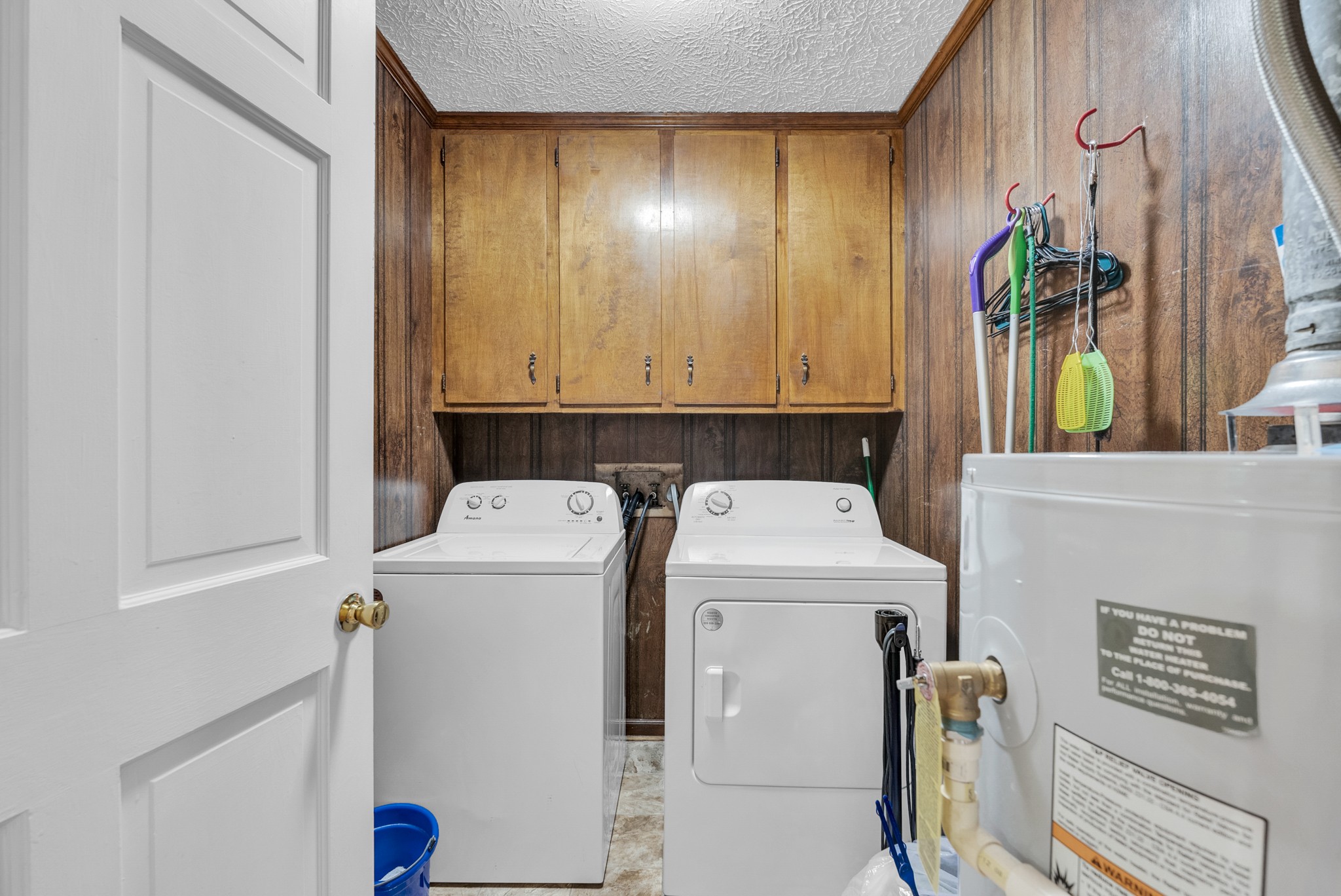 1389 Coconut Ridge Road Smithville, TN 37166 - Photo 27 of 39 a utility room with dryer and washer