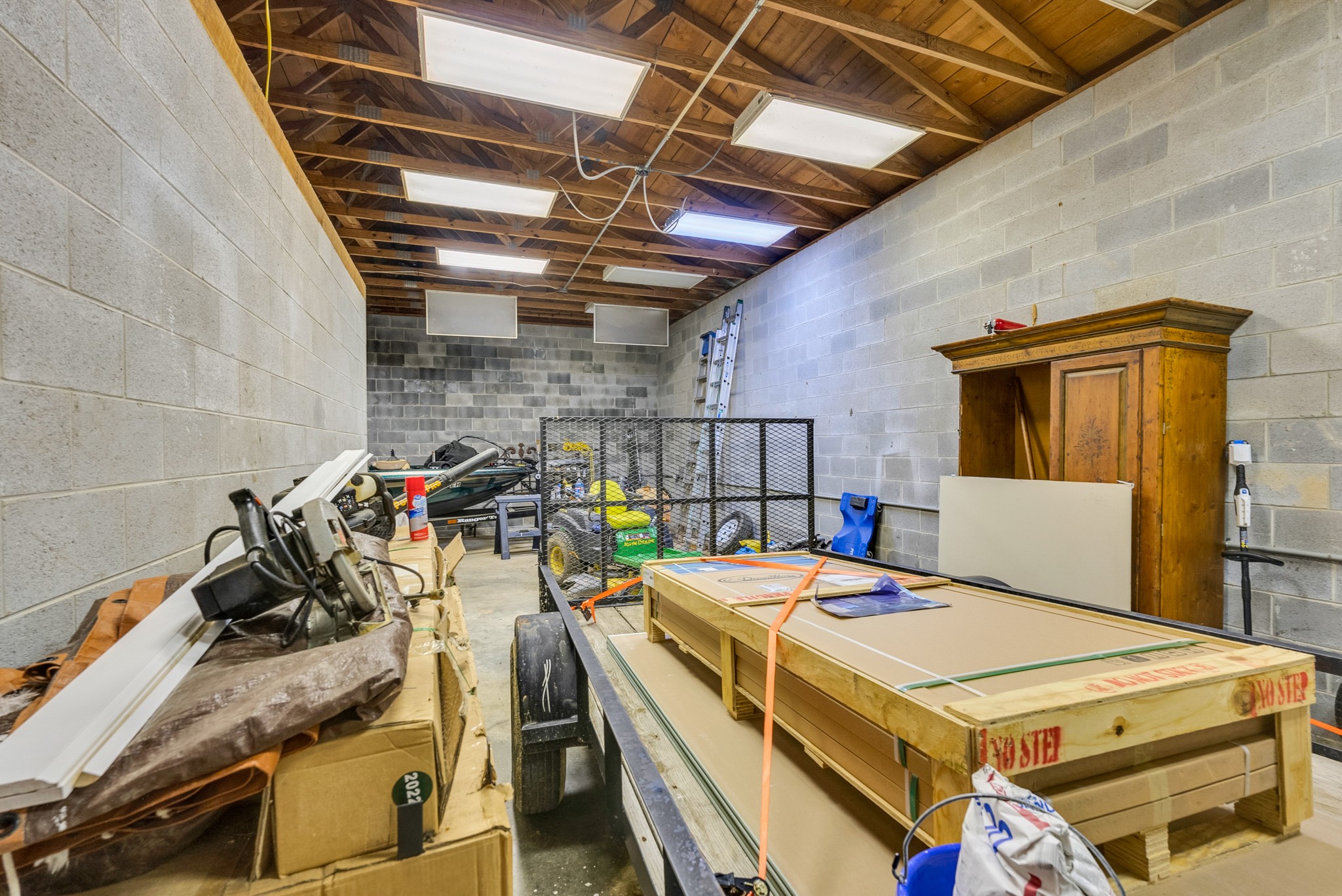 1389 Coconut Ridge Road Smithville, TN 37166 - Photo 38 of 39 a utility room with dryer and washer