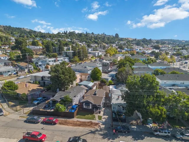 $490,000 | 2830 69th Avenue, Oakland, CA 94605