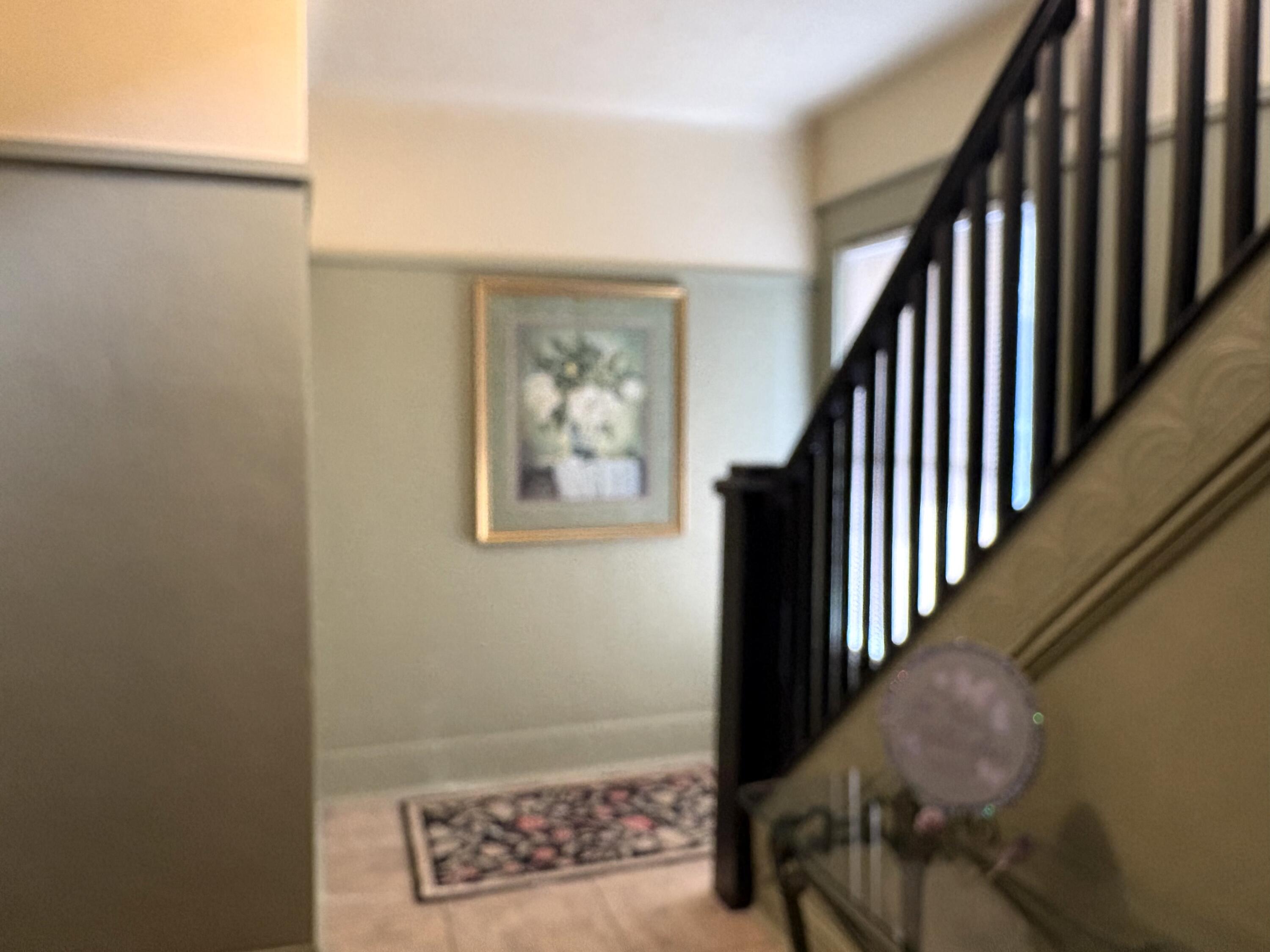 607 Thayer Street Flint, MI 48503 - Photo 5 of 38 Foyer