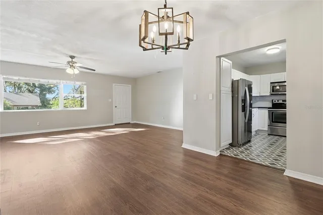 $324,900 | 203 West Poinsettia Street, Lakeland, FL 33803