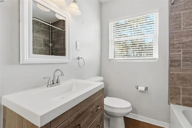 $324,900 | 203 West Poinsettia Street, Lakeland, FL 33803