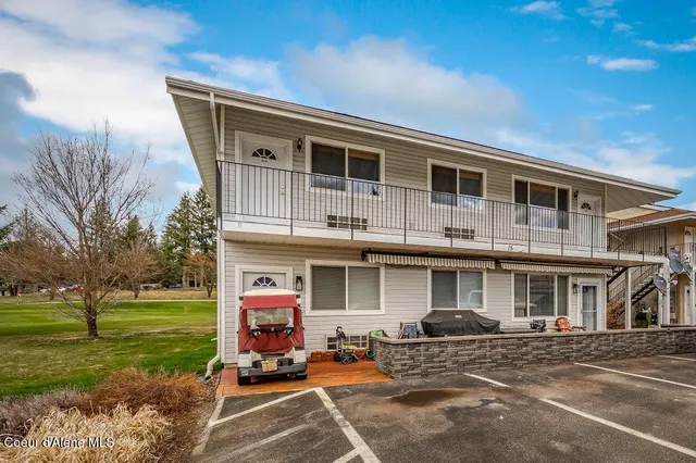 $235,000 | 15 Fairway Drive, Unit A1, Blanchard, ID 83804