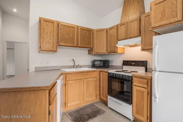 $235,000 | 15 Fairway Drive, Unit A1, Blanchard, ID 83804