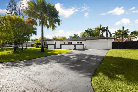$1,199,000 | 10840 Southwest 134th Terrace, Miami, FL 33176