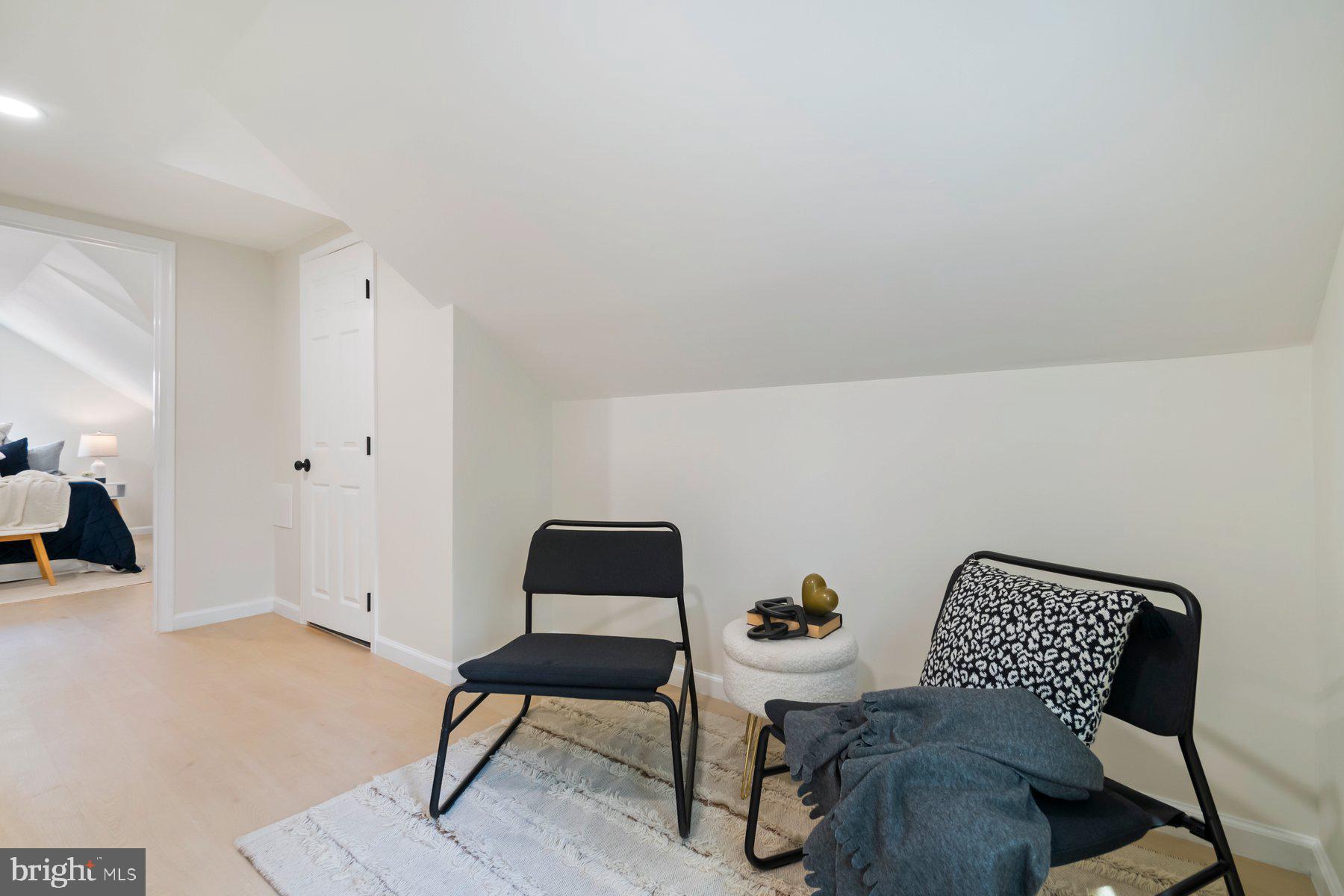 5302 The Alameda Baltimore, MD 21239 - Photo 19 of 36 a view of a workspace with furniture