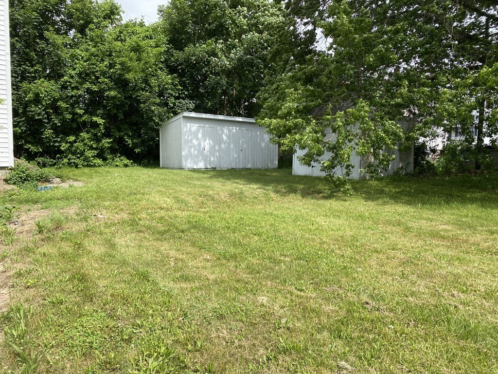 496 Anthony Street Fall River, MA 02721 - Photo 4 of 18
