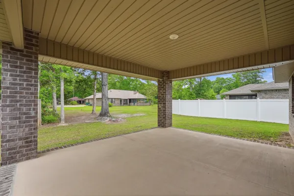 $2,350 | 5810 Crestlake Drive, Crestview, FL 32536