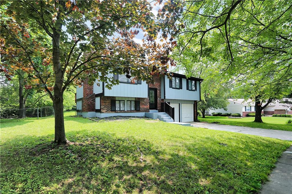 8435 Harrington Road Indianapolis, IN 46256 - Photo 1 of 42 Gallery Image 1
