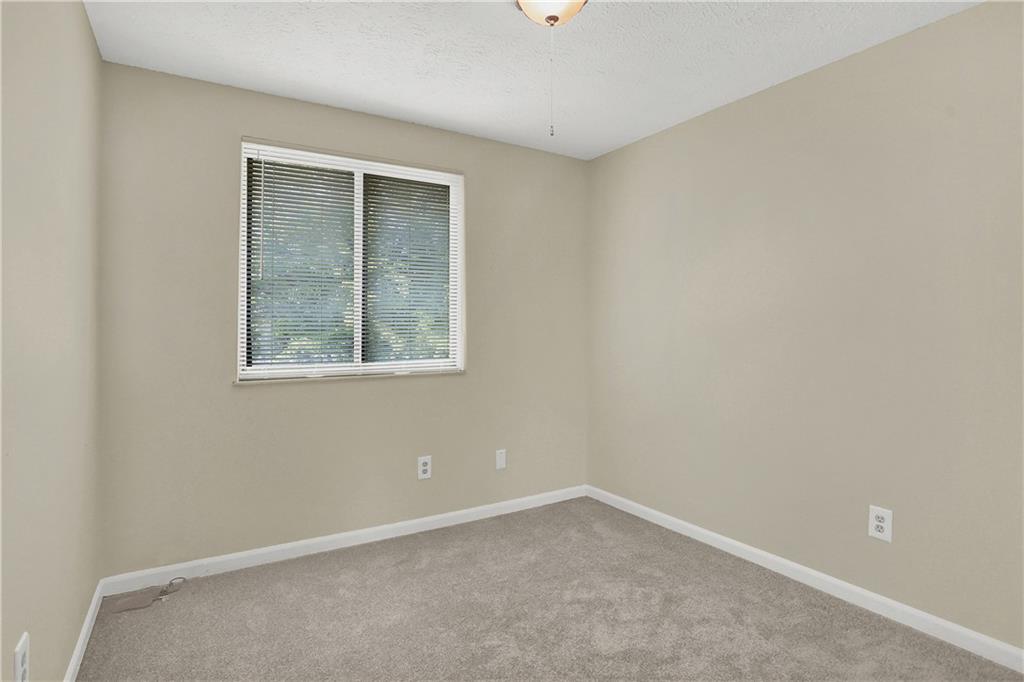 8435 Harrington Road Indianapolis, IN 46256 - Photo 25 of 42 Gallery Image 25