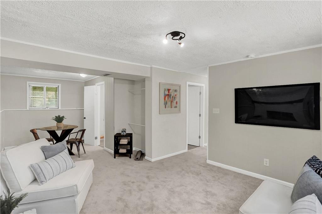 8435 Harrington Road Indianapolis, IN 46256 - Photo 31 of 42 Gallery Image 31