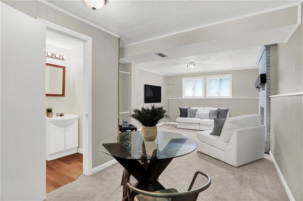 8435 Harrington Road Indianapolis, IN 46256 - Photo 32 of 42 Gallery Image 32
