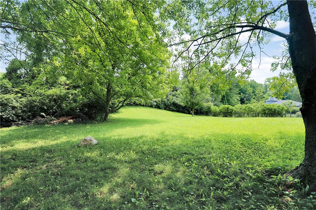 8435 Harrington Road Indianapolis, IN 46256 - Photo 40 of 42 Gallery Image 40