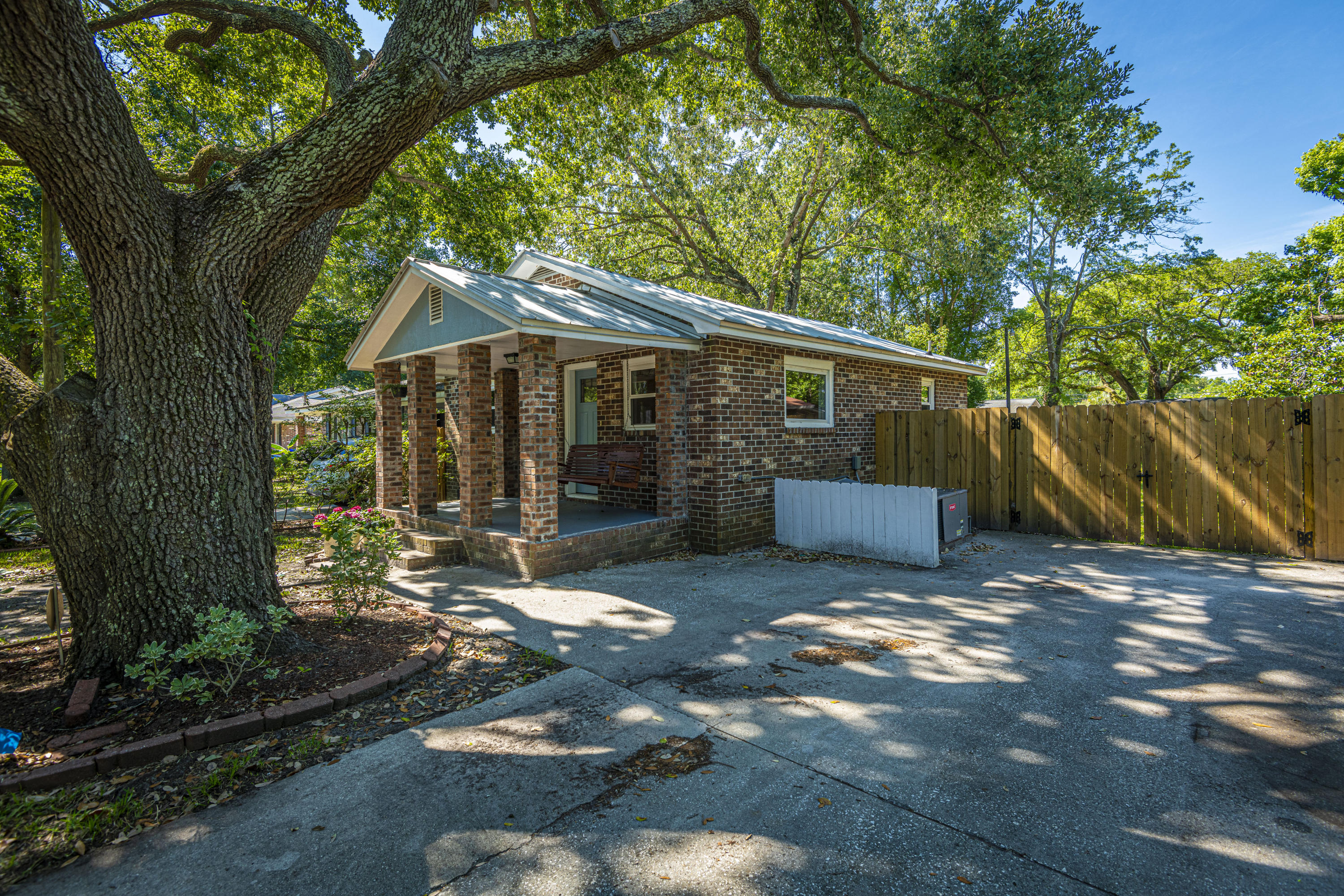 1633 Pinecrest Road Charleston, SC 29407 - Photo 4 of 38 DSC_6273