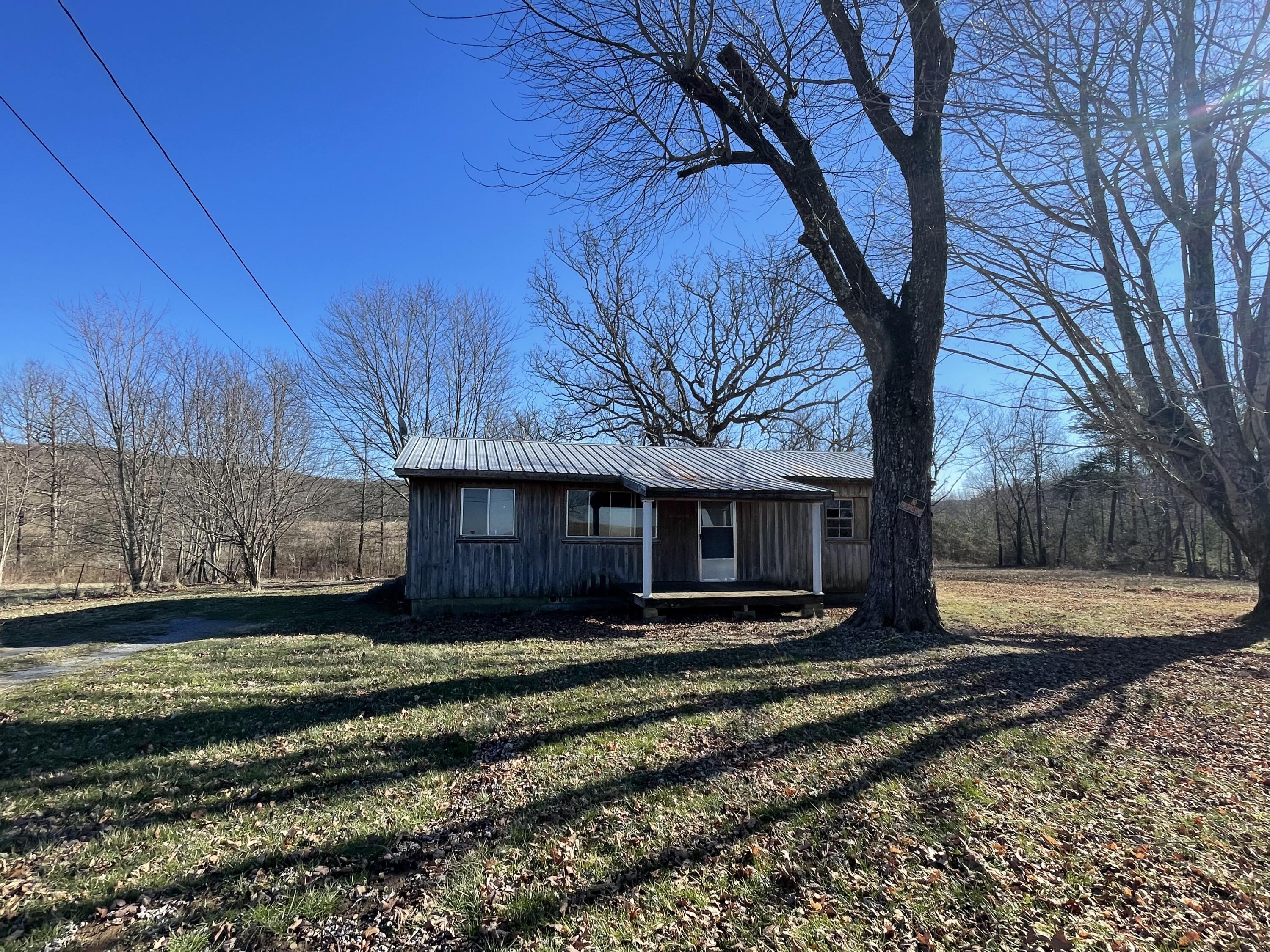 5712 Griffith Road Pikeville, TN 37367 - Photo 2 of 27 9B5522DD-D861-4D4E-9484-9A5058C8F190