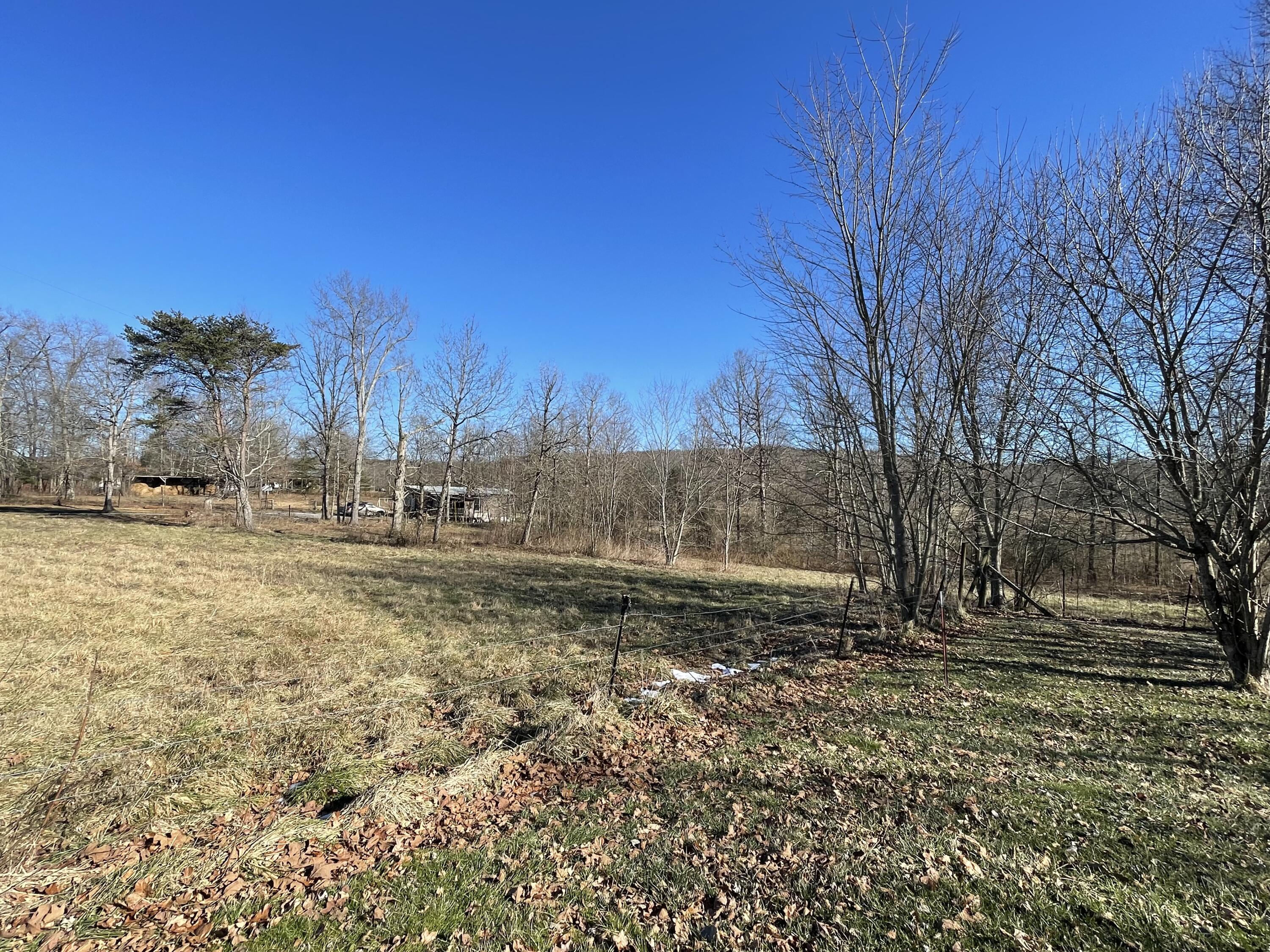 5712 Griffith Road Pikeville, TN 37367 - Photo 4 of 27 29AB71DC-35AC-47C1-98C1-2597C0C07B89
