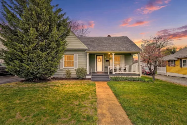 $250,000 | 26 Bruffey Street, Salem, VA 24153