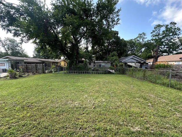 $70,000 | 118 Woodland Avenue, Corsicana, TX 75110