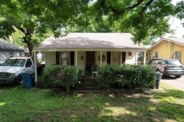$70,000 | 118 Woodland Avenue, Corsicana, TX 75110