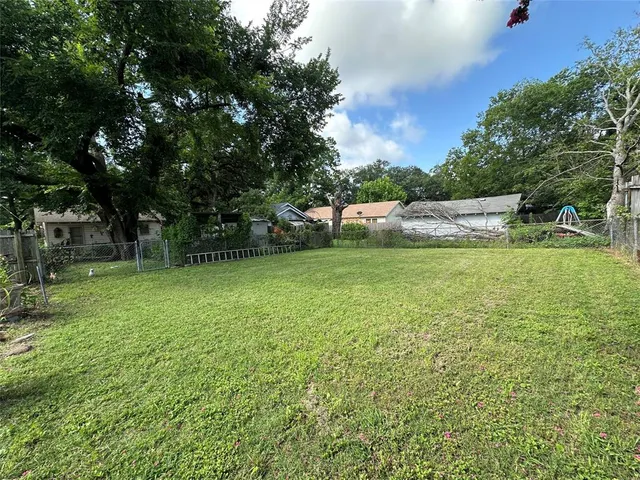 $70,000 | 118 Woodland Avenue, Corsicana, TX 75110